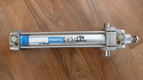 FESTO PNEUMATIC CYLINDER DNGZK-40-200-PPVA *NEW OLD STOCK*