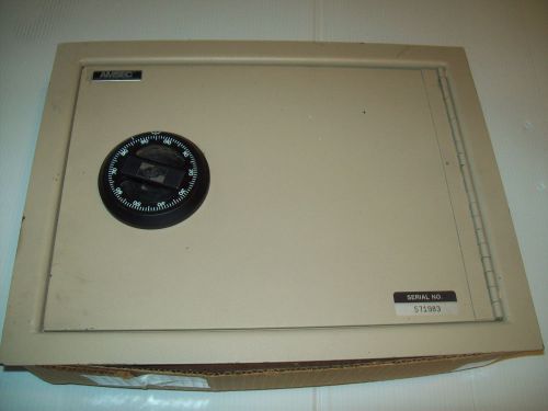Wall Safe Amsec Combination. No Reserve. Free Shipping