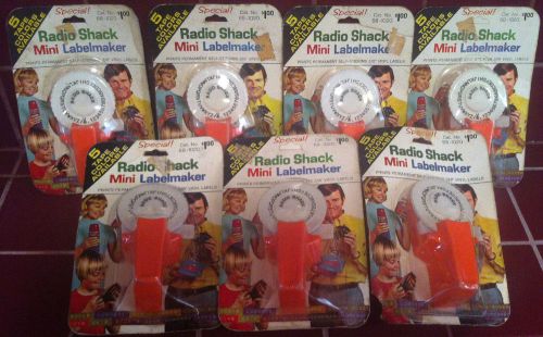 VINTAGE DYMO LABEL MAKER - RADIO SHACK MINI LABEL MAKER RETRO 1970&#039;s Toy TANDY