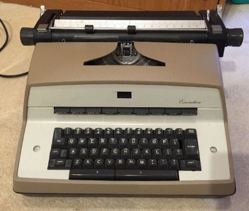 IBM Executive Typewriter Model 42