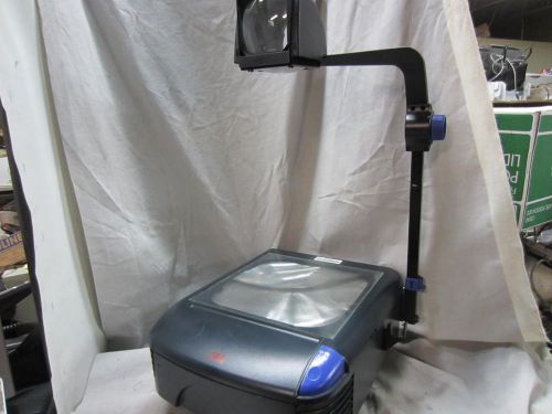 3M 1800 Compact Overhead Transparency Projector