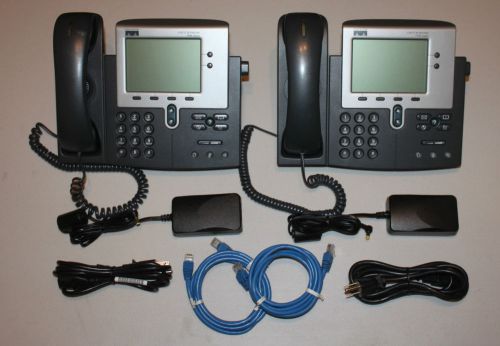 Lot of 2 Cisco 7900 Series VOIP IP CP-7940G 7940 Phones Handsets Power &amp; Cables