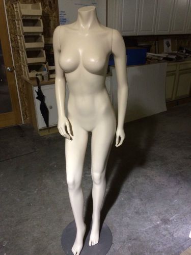 REDUCED! Fusion Specialties Headless FEMALE Full Body Mannequin -magnetic w/base