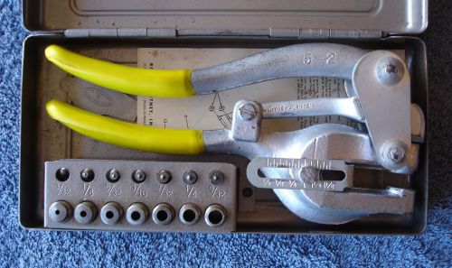 Roper whitney no. 5 jr. sheetmetal knockout hand punch &amp; die set in metal case for sale
