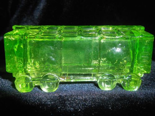 Green Vaseline glass train box car uranium yellow canary railroad RR art boxcar