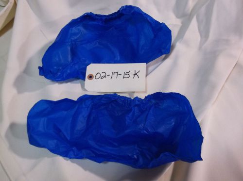 Cellucap polyethlene shoe covers, 6 in., blue, 300 pk. - 2 boxes in lot for sale