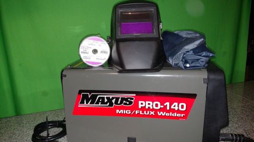 Maxus pro-140 mig welder with auto darkening helmet, extra spool of wire for sale