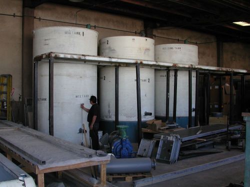 (3) 3000 GALLON MIXING TANKS COMPLETE WITH STANDS AND MEZZANINE