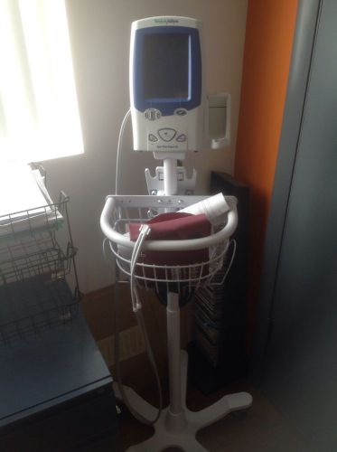 Welch allyn spot vital signs lxi demo unit. for sale