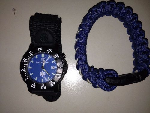 Smith &amp; Wesson EMS EMT Paramedic Medic Watch, Water Resistant Para-cord braclet