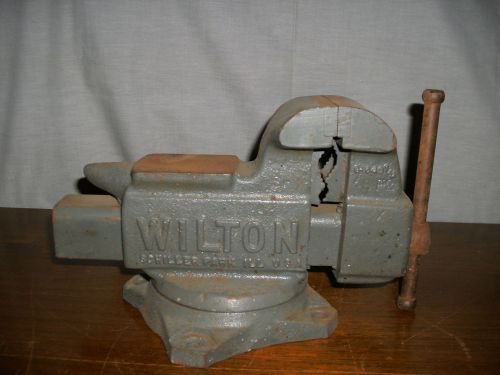 Early  WILTON 8- 643 1/2  Bench Vise 643 1/2 1970&#039;s Great Shape Works Fine ! !