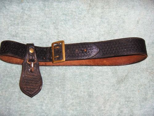 Vintage Thompson Inc. B320S Law Enforcement Duty Belt SZ 38 Key Holder