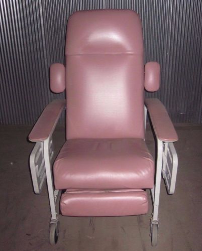 Lumex 577 Clinical Care Recliner Medical Patient Chair