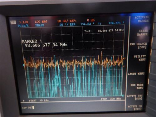 HP Agilent E5100B 10 kHz - 300MHz Network Analyzer Opt. 002 S01