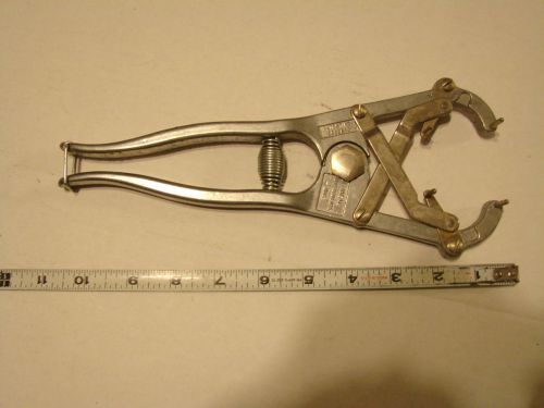 IDEAL Instrument &amp; Mfg. Co. Patent 2582640 Castration Band Tool