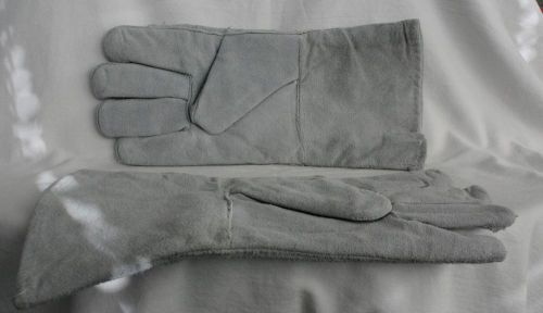 (1) Pair of Chicago Electric 14&#034; Slpit Cowhide Welding Gloves