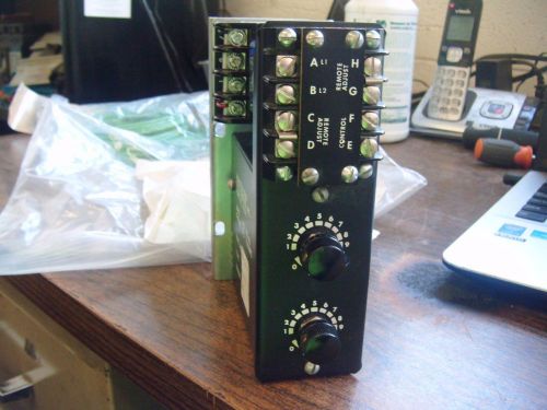 INDUSTRIAL SOLID STATE CONTOLS TIMER REPEAT CYCLE 1060-1DD2B