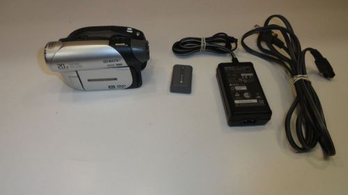 SS1: Sony Handycam DVD Camcorder Model DCR-DVD92