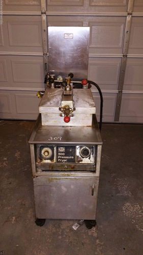 Henny Penny 500, Electric Pressure Fryer