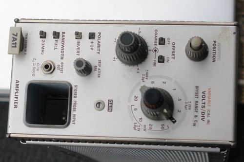 Tektronix 7A11 Amplifier Plug-In with 200V Probe