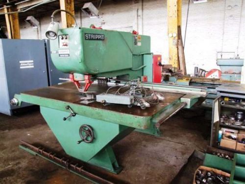 30 Ton 30&#034; Thrt Strippit Super 30/30 SINGLE STA. PUNCH PRESS, Equipped with Dupl