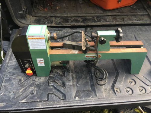 Grizzly Mini Wood Lathe Model G9247