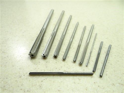 LOT OF 10 HSS STRAIGHT SHANK REAMERS 1/16&#034; TO 11/32&#034; L&amp;I MORSE