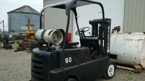Hyster forklift needs clutch starts and runs well