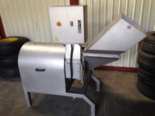 Fruit and vegetable dicing industrial machine