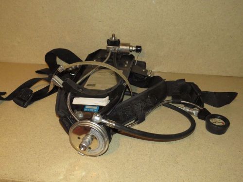 NORTH SAFETY EQUIP MODEL 816 BACKPLATE, HARNESS, REDUCER, GAUGE AND ALARM - (A)