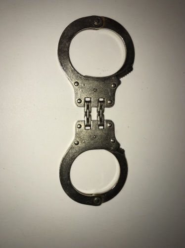 Peerless Hinged Cuffs Model 801