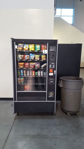 vending machine with location