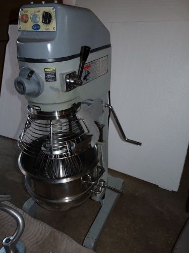 Globe sp30 commercial bakery mixer stainless steel bowl whip hook 30 quart ohio for sale