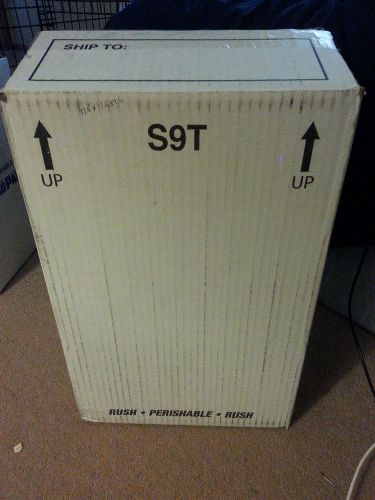 Styrofoam insulated cooler with shipping container (S9T)