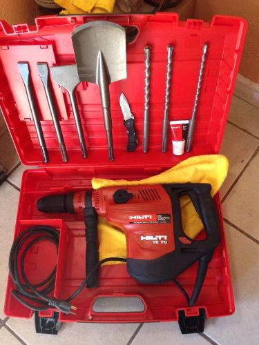 HILTI TE 70 HAMMER DRILL, PREOWNED, EXCELLENT CONDITION, EXTRA BITS &amp; CHISELS