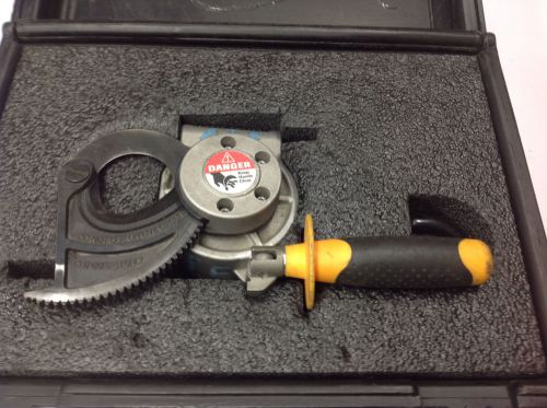 Ideal 35-750 PowerBlade Cable Cutter Attachment in Case. USED