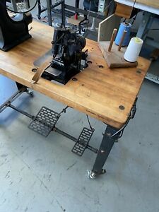 Vintage Union Special 39200 AC Over Lock Industrial Sewing Machine 3 Thread