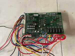Carrier 33CSPREMLK V1.3 Premier Link Rooftop Controller Control Circuit Used