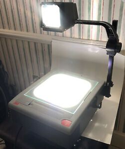 3M 9100 Overhead Projector Works Fine One Bulb Out