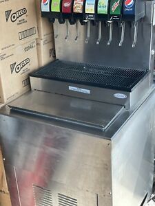 IMI Cornelius CB2323 Commercial 8 Flavor Soda Beverage Dispenser Ice Bin Stand