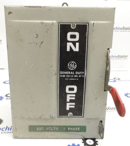 GENERAL ELECTRIC GENERAL DUTY SWITCH - 240VAC 3-PHASE 30 AMP MAX. HP-7.5