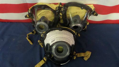 Scott av2000 large face masks with black rubber seal 2012 manufacture date for sale
