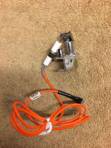 Ignition pilot assembly 8909 / 2s2 , ignitor, pilot hvac sg for sale