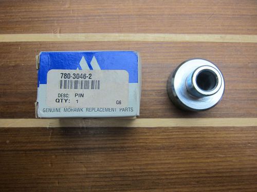 Mohawk 780-3046-2 Pin Idler Arm Accessory Drive Fitting NEW
