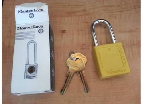 BRAND NEW MASTER LOCK - Lockout Padlock 410 yellow with 2 Keys