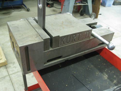 Kurt ii 8&#034; cnc machine vise pt800a milling vertical machining center for sale