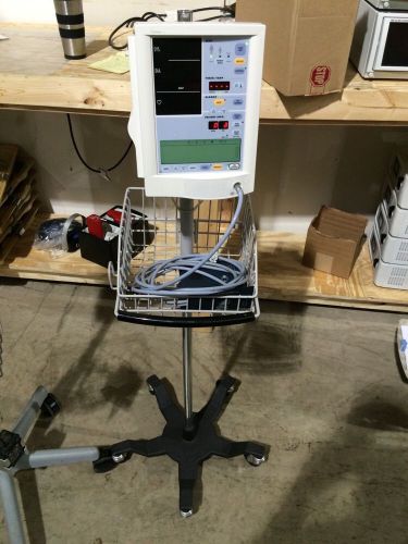 Datascope Accutor Plus With Stand