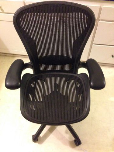 Herman Miler Aeron Chair, Carbon Black w/ Lumbar Size B - Excellent Condition
