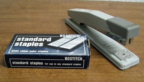 Vintage bostitch model b500 gray metal stapler + full box of 5000 staples for sale