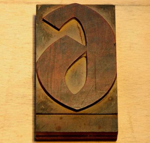 Fancy number: 6  old wooden letterpress printing block wood type printer antique